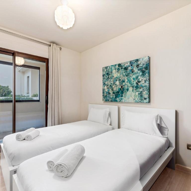Modern & Peaceful 2BR APT w/Parking - Medina Banus - Two-Bedroom Apartment - 23