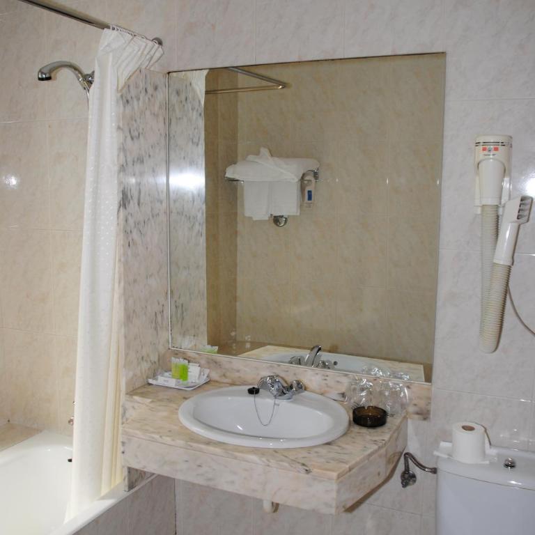 Pensión Alemana - Habitación Doble - Orientación interior - 1 o 2 camas - 1