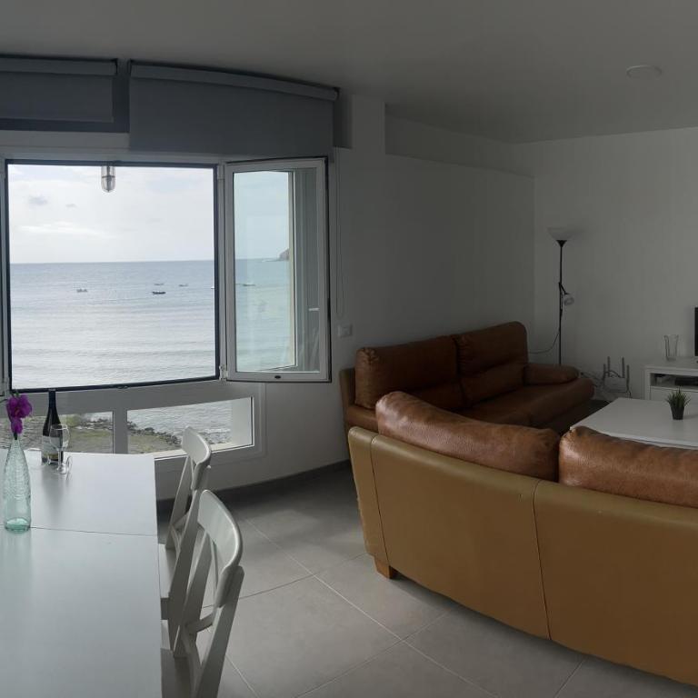 Edificio Playa Chica - Apartamento de 2 dormitorios con vistas al mar - Nº 3 - 4