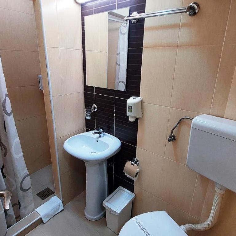 Hotel Villa Panorama - Standardna Dvokrevetna Soba sa Zasebnim Krevetima - 7