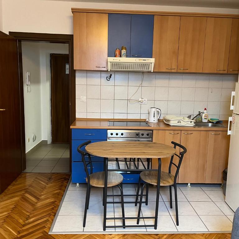 Studio in the centre of Novi Sad - One-Bedroom Apartment - 9