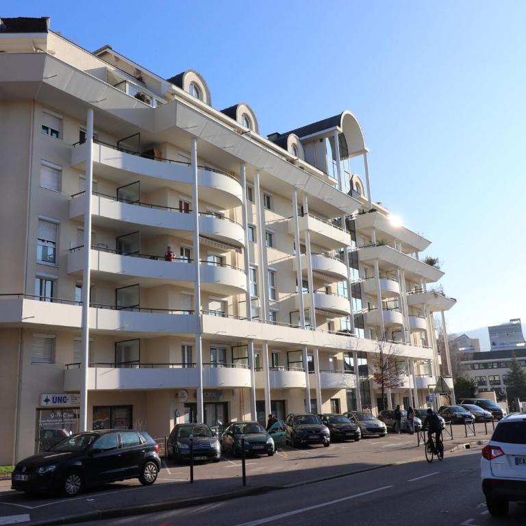Calme et Confort à Annecy avec Terrasse et Parking - FR-1-432-73 - Apartment - 3