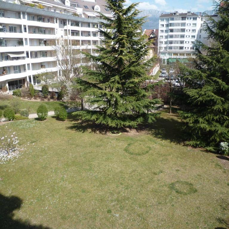 Calme et Confort à Annecy avec Terrasse et Parking - FR-1-432-73 - Apartment - 5