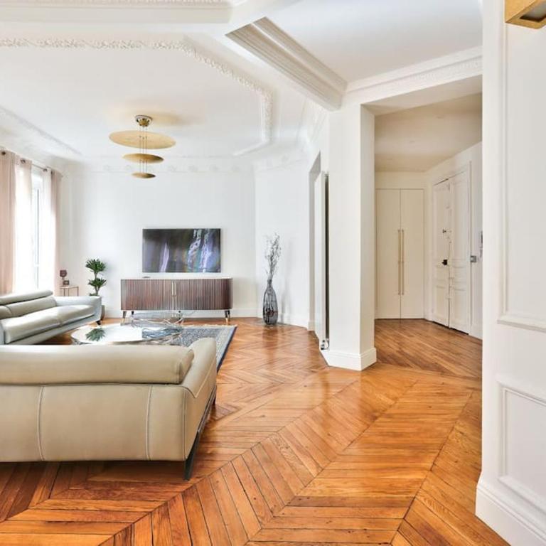 Gorgeous apartment next to the Champs-Elysées - Appartement 3 Chambres - 13