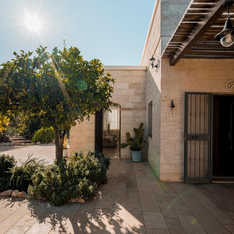 VILLA OSTUNI ONE mit Pool, Gästehaus & Glamping - Villa - 23