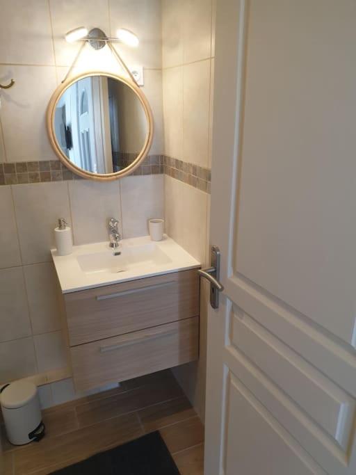 Studio lumineux Avenue Saint Maurice - Appartement 1 Chambre - 24