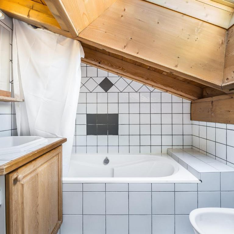 Duplex 3 Chambres à Megève - Confort et Wifi - FR-1-453-49 - Apartment (6 Erwachsene) - 5