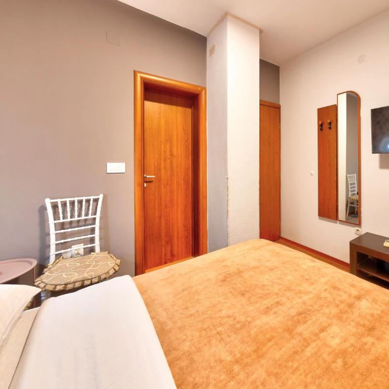 Pansion Villa Nur - Double Room - 5