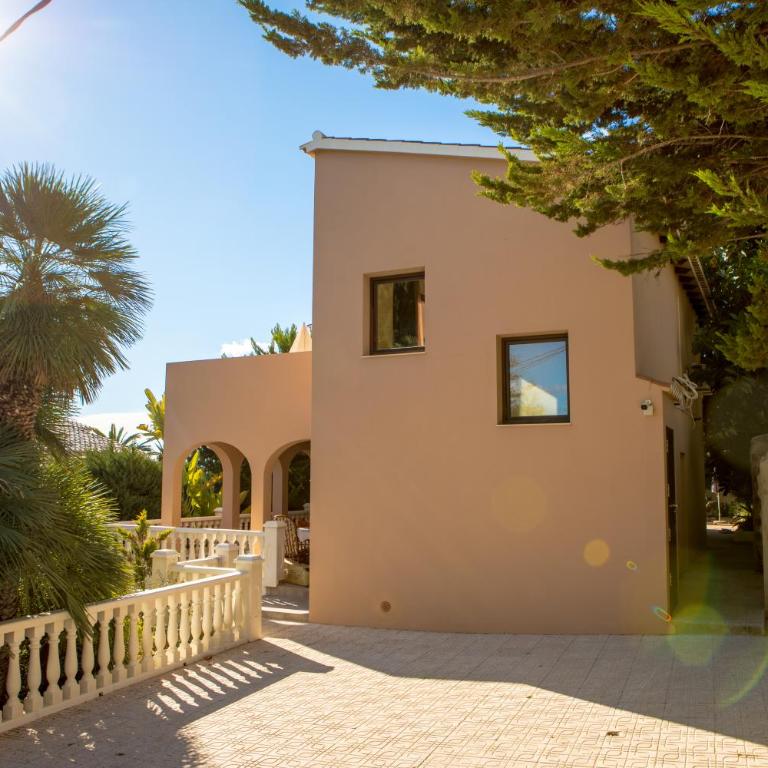 La AMISTAD Apartamento en Chalet con piscina compartida - Two-Bedroom Apartment - 36