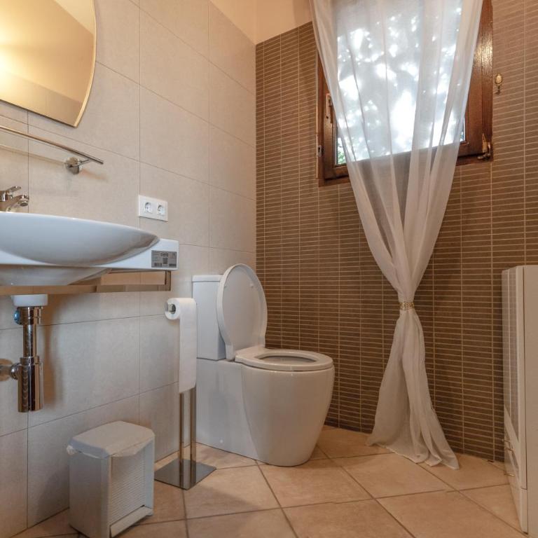 La AMISTAD Apartamento en Chalet con piscina compartida - Two-Bedroom Apartment - 29