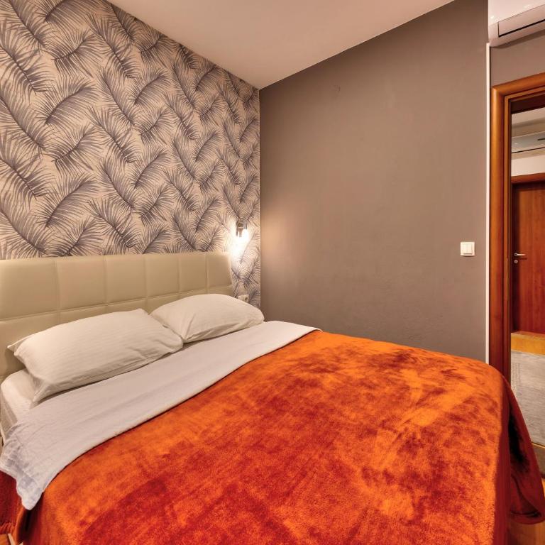 Pansion Villa Nur - Deluxe Suite with Balcony and River View - 12