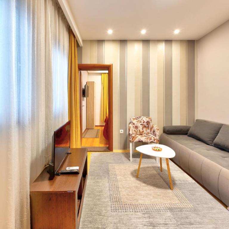 Pansion Villa Nur - Deluxe Suite with Balcony and River View - 1