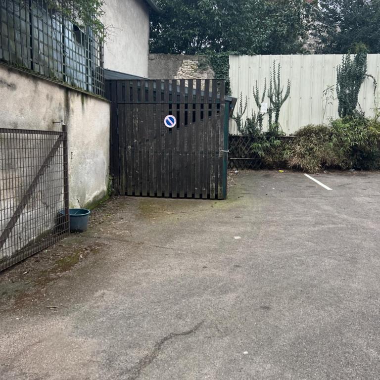 Cosy Loire, T2 neuf, front de Loire ,vue cathédrale,5min à pied centre ville et parking privé - Apartamento de 1 dormitorio - 14