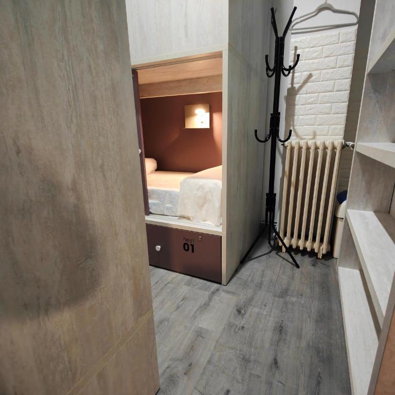 Free Hostels Barcelona - Bed in 6-Bed Female Dormitory Room - 5