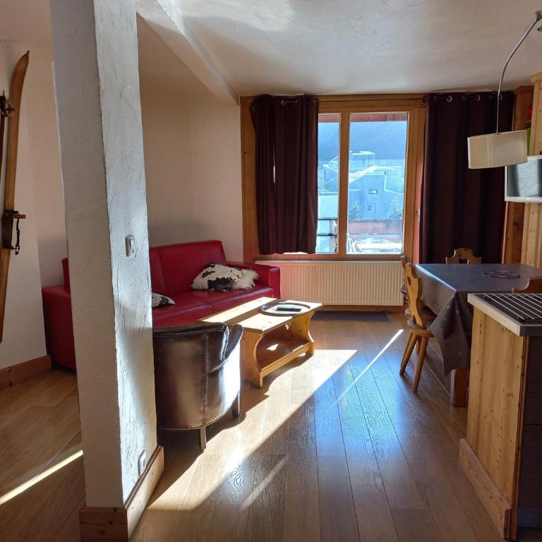 Charmant 2 pièces rénové au pied des pistes, exposé Sud, pour 6 personnes - FR-1-449-30 - Apartment (6 Erwachsene) - 2