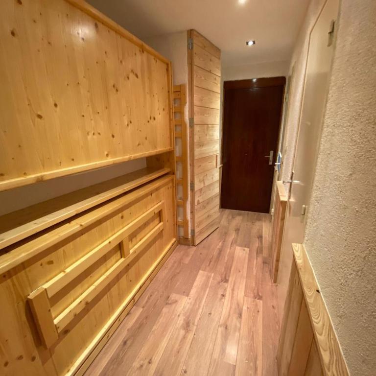 Studio ski aux pieds, vue montagne, idéal pour 4 - FR-1-449-45 - Studio - 7