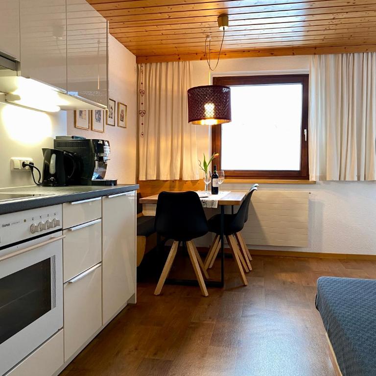 AlpenApart Montafon - Haus Engstler - Standard Apartment mit 2 Schlafzimmern - 4