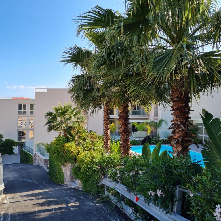 MINERVA LUXURY TOWN CENTER , POOL AND PARKING - Two-Bedroom Apartment - 2