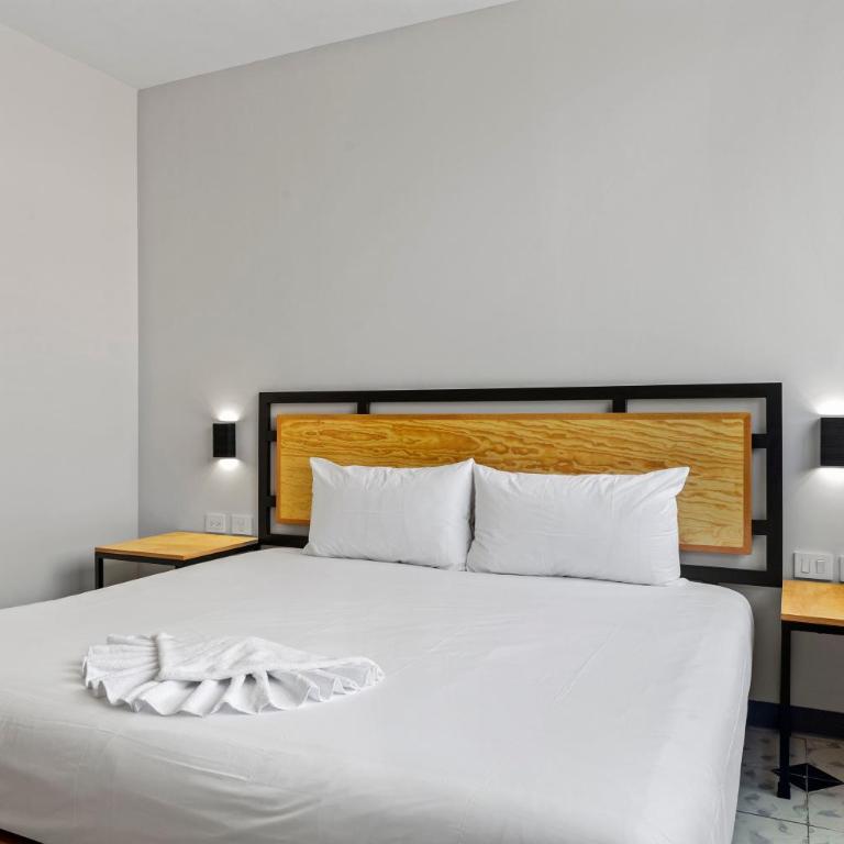Suites Reforma by HomiRent - Suite Deluxe con cama extragrande - 12
