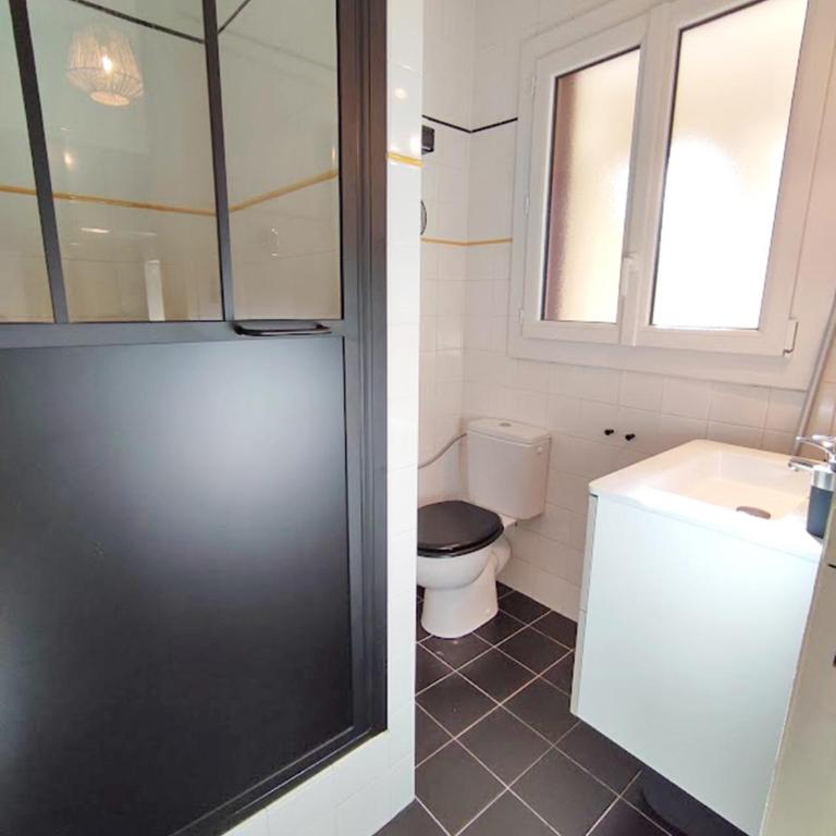 L'Escampette, Duplex T3, centre Luchon, wifi, casier à skis, 4 personnes - Appartement 2 Chambres - 13