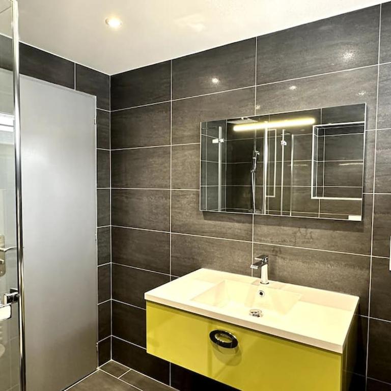 APT. PRIVÉ «Le skieur» / Accès Ski / Cosy & équipé - Appartement 1 Chambre - 18