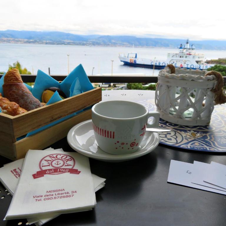 La Feluca Rooms & Breakfast - Camera Tripla Deluxe con Vista Mare - 1