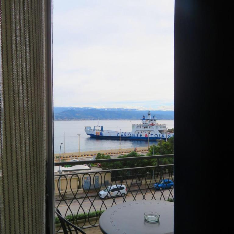 La Feluca Rooms & Breakfast - Camera Tripla Deluxe con Vista Mare - 5