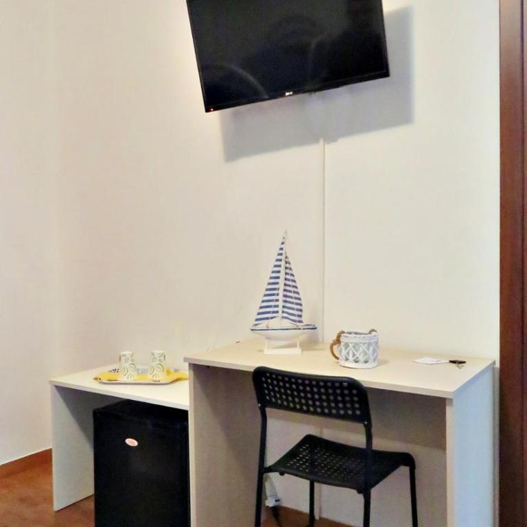 La Feluca Rooms & Breakfast - Camera Familiare con Bagno Privato - 3