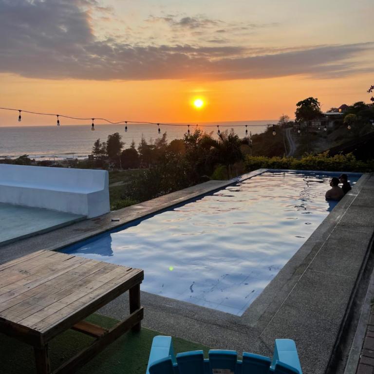 Punta Hills Montanita - Quadruple Room with Sea View - 5