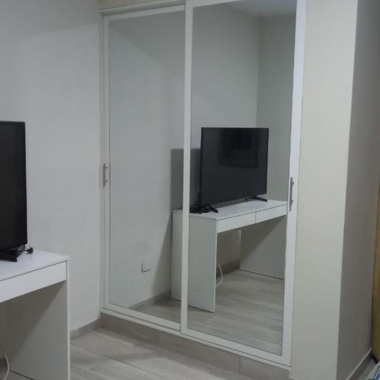 Casa Club Mijail - Three-Bedroom Apartment - 42