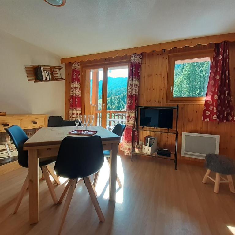 Appartement avec vue à Molines au coeur du Queyras - Two-Bedroom Apartment with Mountain and River View - 1