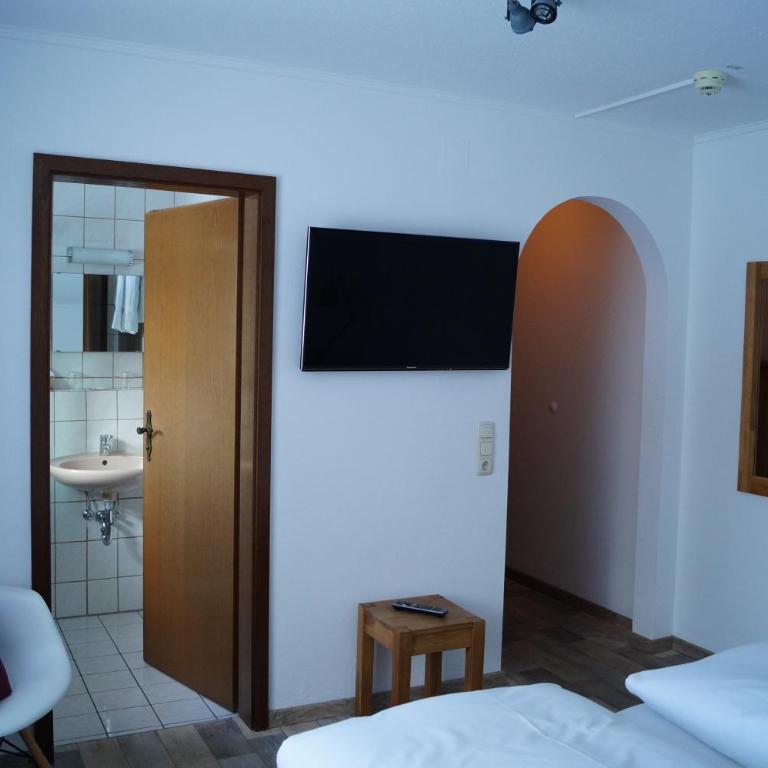 Hotel Garni Schlossblick - Standard Zweibettzimmer - 5