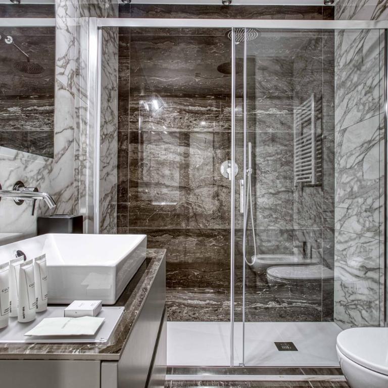 Le Suite del Corso The Smart Boutique Aparthotel By OSPITAMI - Camera Matrimoniale Deluxe - 4