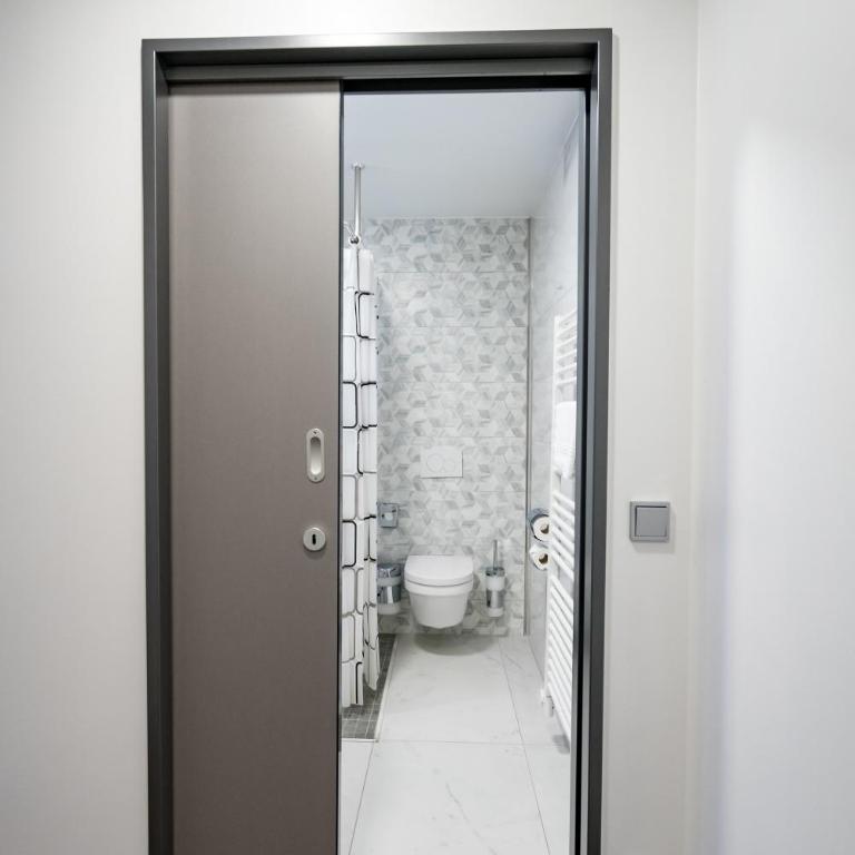 Hotel Kreis Residenz München - Deluxe Apartment with Balcony - 13