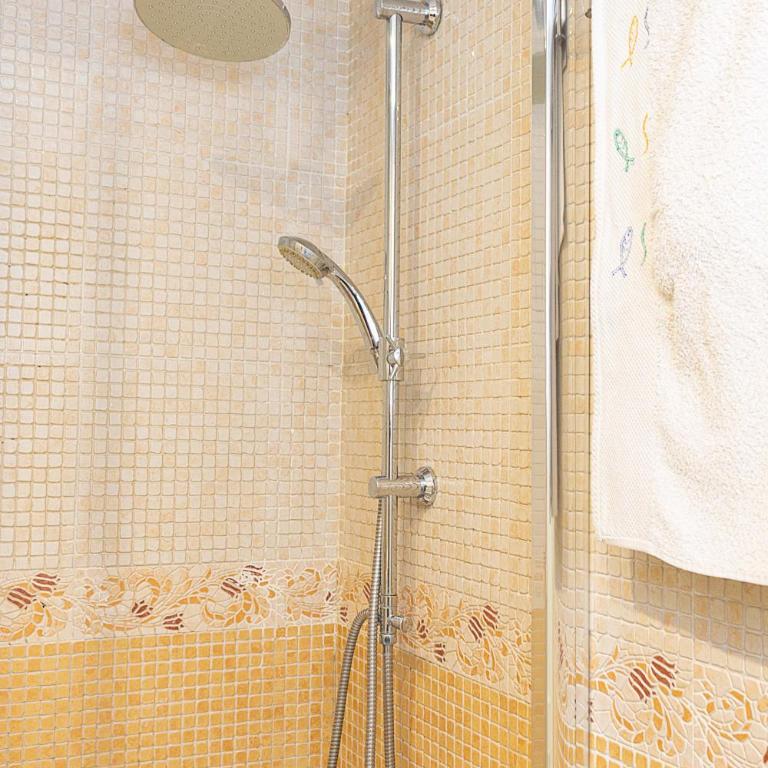 Muralla Zirí II - Two-Bedroom Apartment - 23