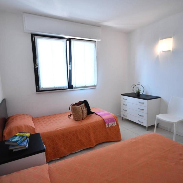 Aparthotel Alessandria - Appartamento con 2 Camere da Letto e Vista Mare - 10