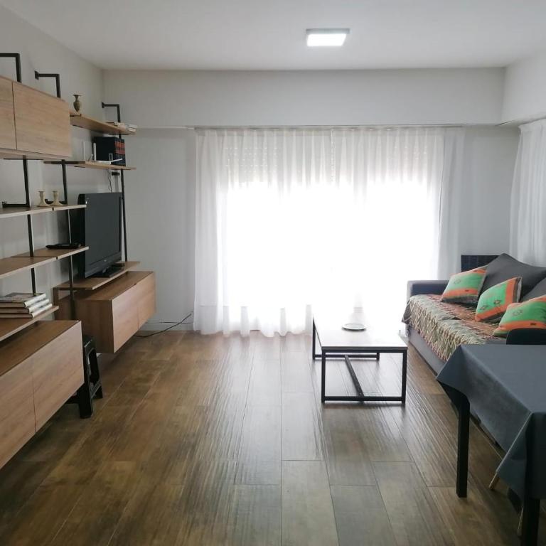 Playa Grande, a 100 mts del mar - Apartamento de 1 dormitorio - 2