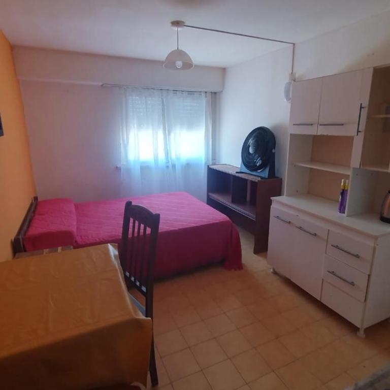 Habitacion economica con estacionamiento Necochea - Budget Double Room - 7