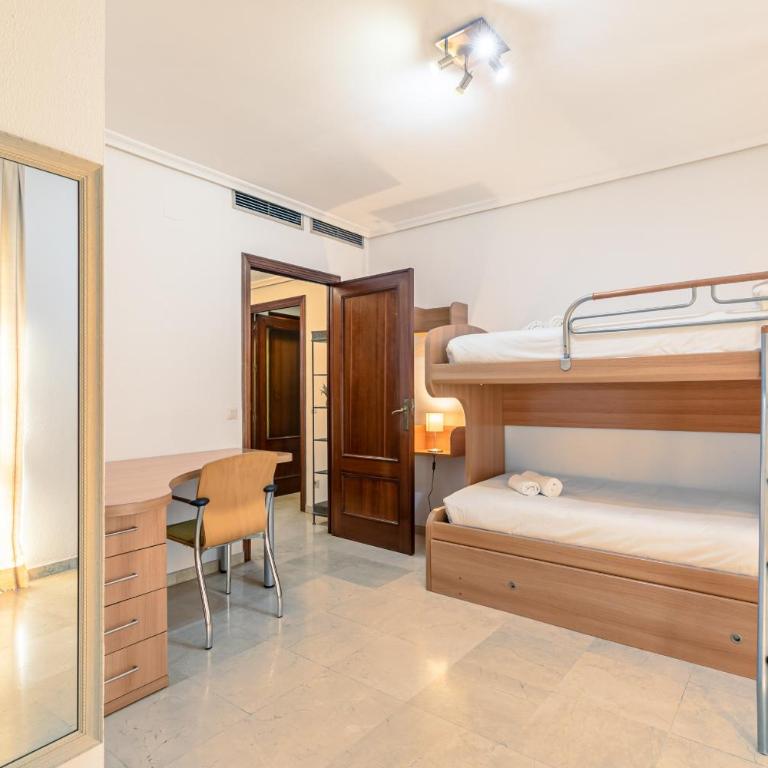 Green- Apartments Las Setas - Three-Bedroom Apartment - 10