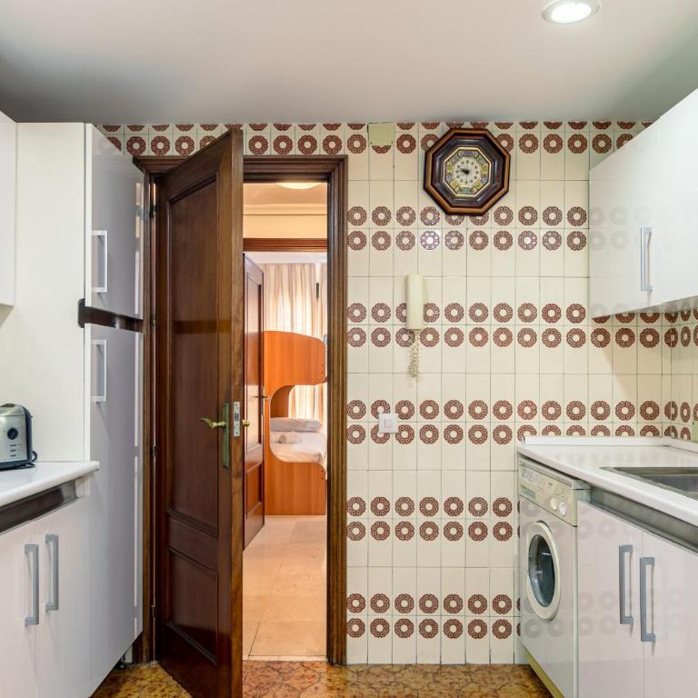 Green- Apartments Las Setas - Three-Bedroom Apartment - 16