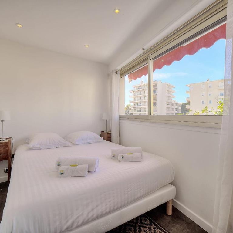 Upstays Penthouse Terrace 150m Lerins View - Apartamento - 26