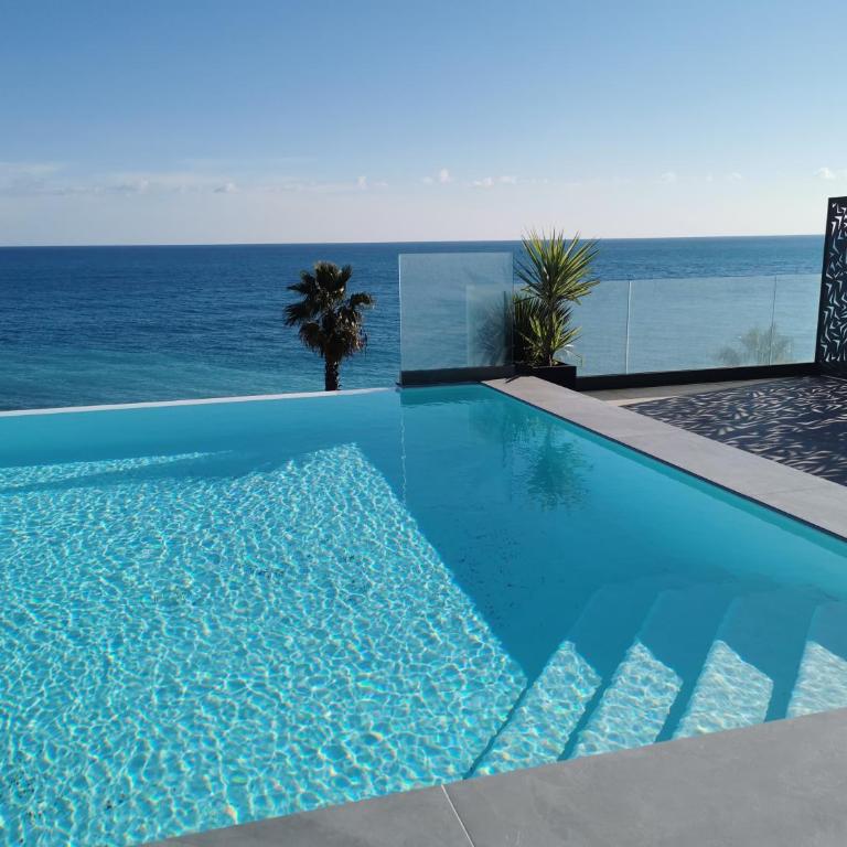 Pearl Beach - Rooftop Pool Seaside - Apartamento con vistas a las montañas - 27