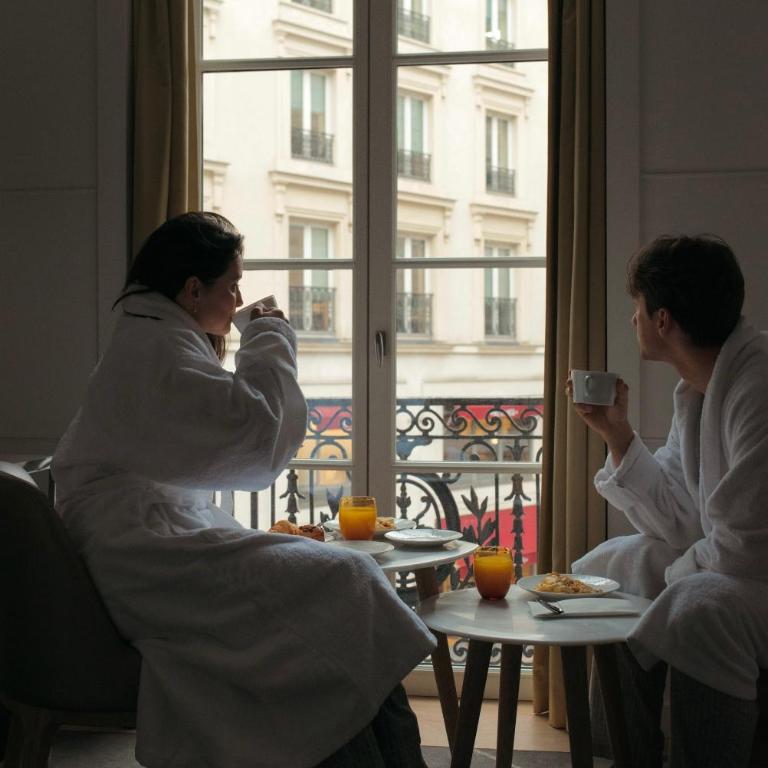 Hotel Opéra Richepanse - Suite - Vue sur Ville - 7
