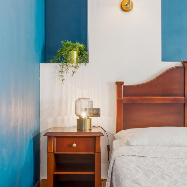I AM La Posada Hotel and Apartment - Double Room with Private Bathroom - 6