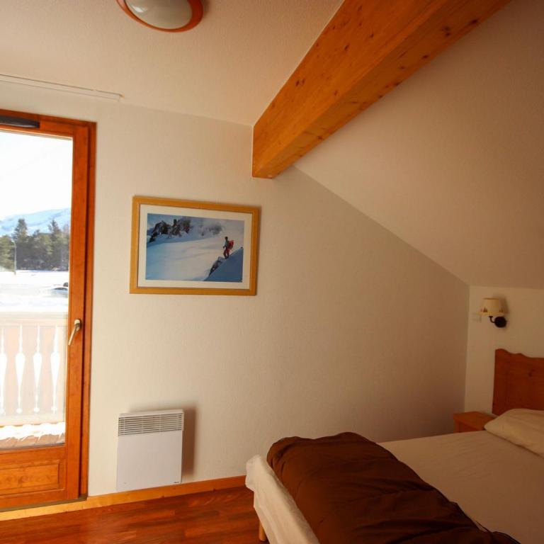 Chalet 3 pièces, 6 pers., terrasse, animaux et parking - FR-1-504-477 - Chalet (6 Adultes) - 2