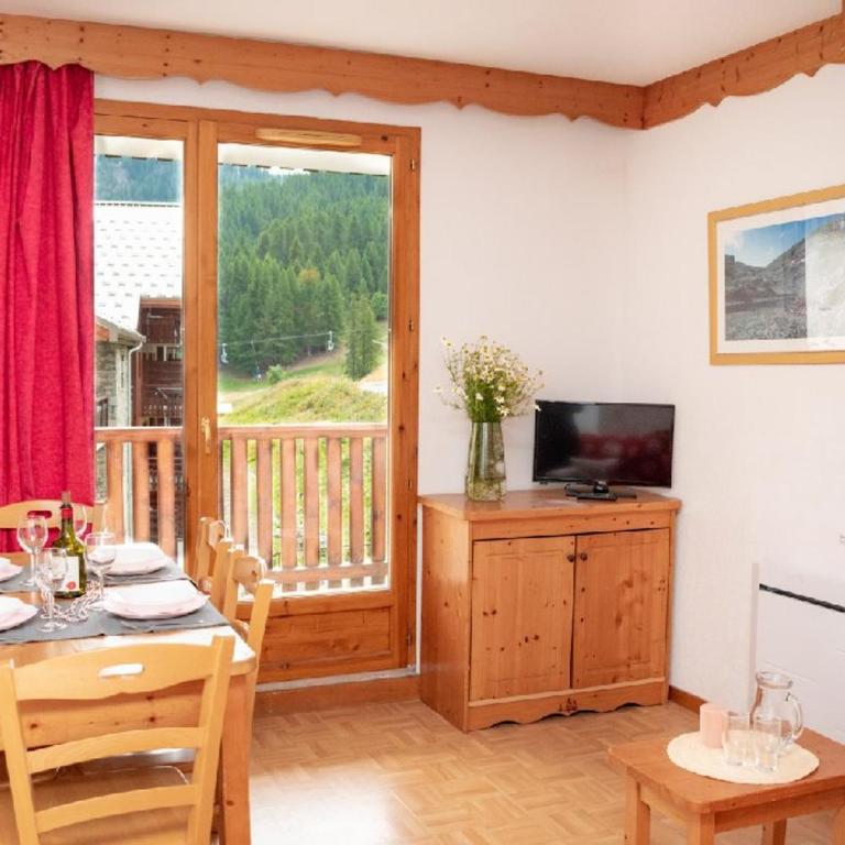 Location 3 Pièces 6 Pers avec Balcon à Puy-Saint-Vincent - Apartment mit 2 Schlafzimmern - 2