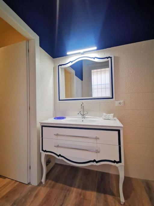 DeChiari21 Boutique Home - Appartamento Deluxe - 25