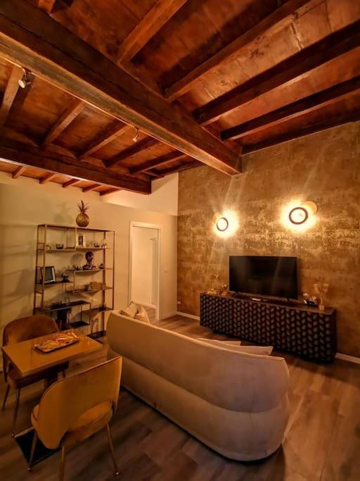 DeChiari21 Boutique Home - Appartamento Deluxe - 7