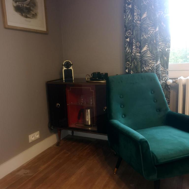 R & R BERGERAC - Zimmer mit Kingsize-Bett - 5