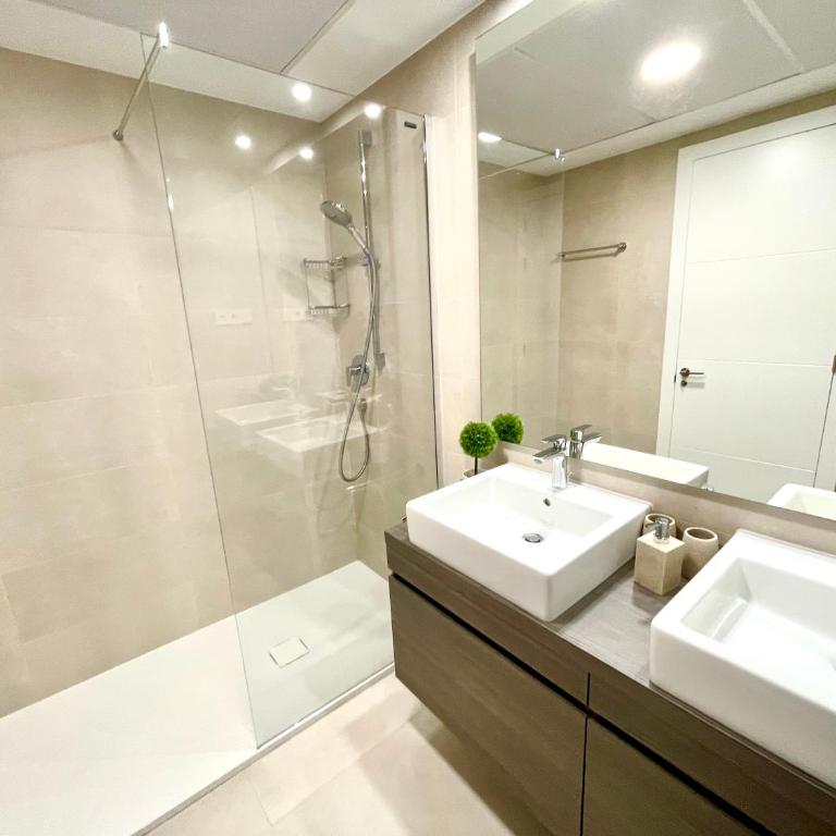 Luxury 3 Bedroom Apartment 300m from the Beach - Apartamento de 3 dormitorios - 22